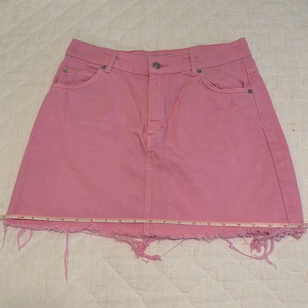 NWOT Topshop Moto Bubblegum Pink Distressed Mini Skirt Size 6 - Picture 10 of 11